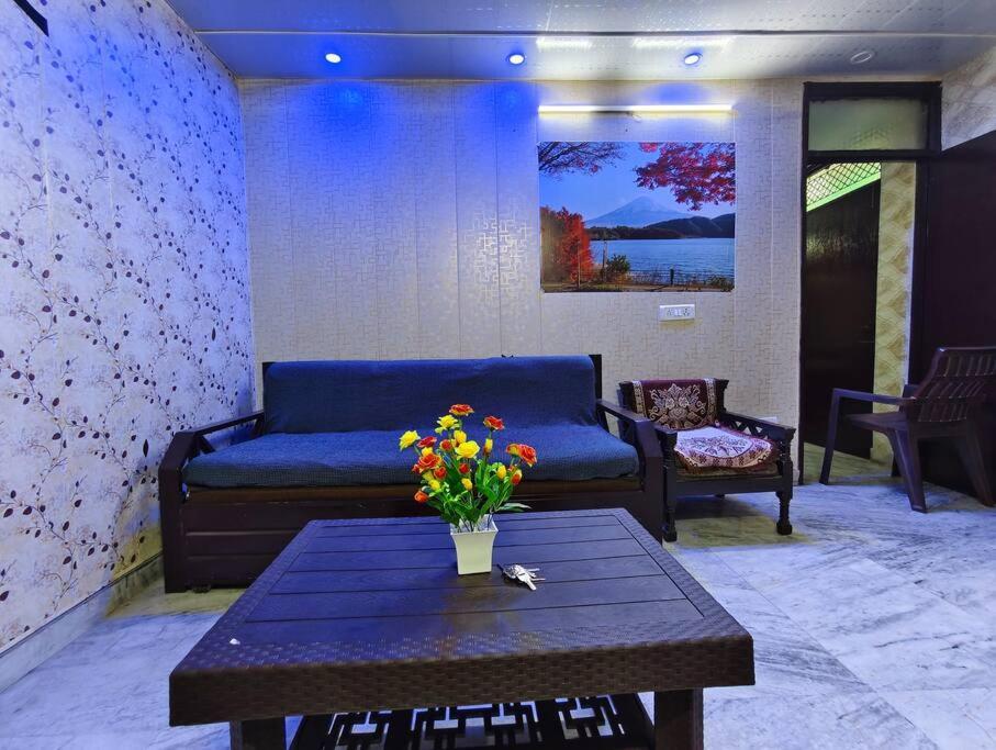Peaceful Stay 1 Bhk Appartment New Delhi Exteriör bild
