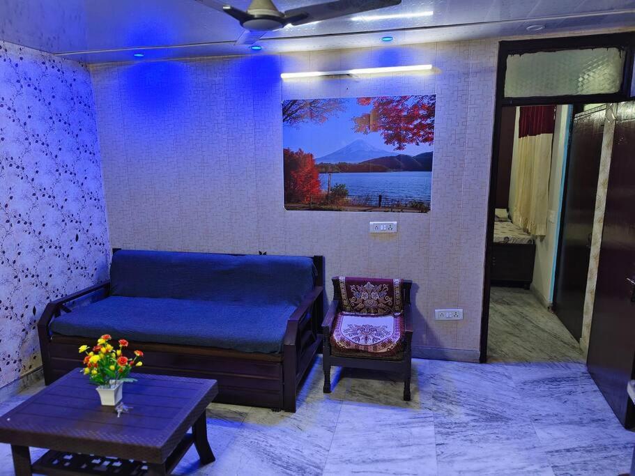 Peaceful Stay 1 Bhk Appartment New Delhi Exteriör bild