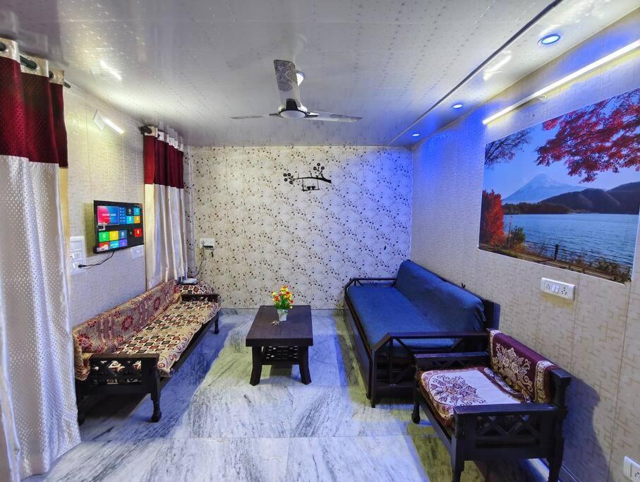 Peaceful Stay 1 Bhk Appartment New Delhi Exteriör bild